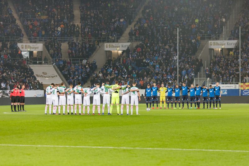 Gedenkminute für die Opfer des Anschlags auf dem Berliner Weihnachtsmarkt