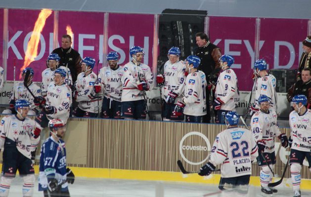 Mannheim kontert und erzielt innerhalb von vier Minuten drei Treffer zur 4:2-Führung