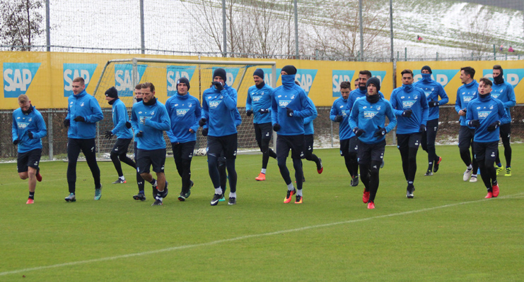 Laufeinheit auf gepflegtem Untergrund trotz Wintereinbruchs