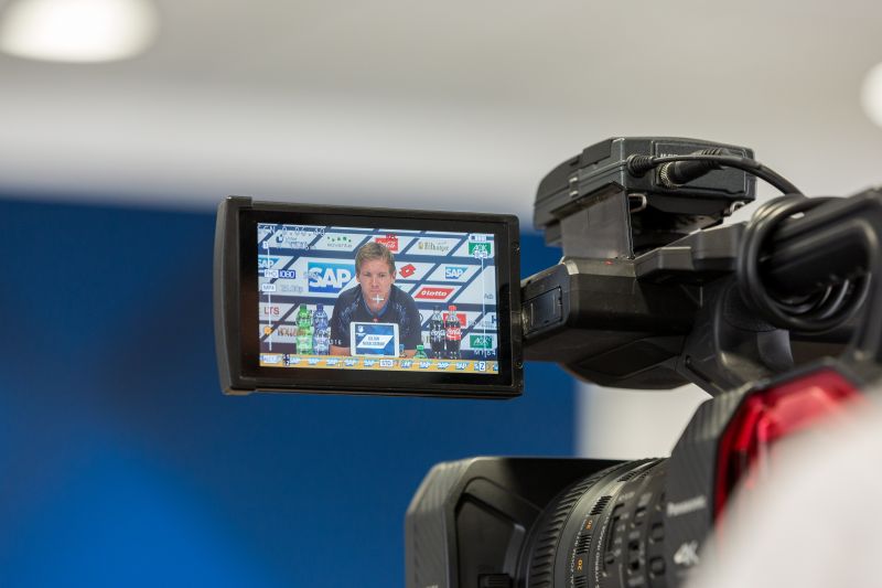 Immer mit einem wachsamen Auge am sportlichen Geschehen