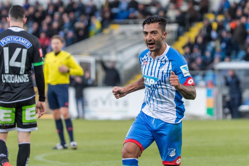 Jiloan Hamad freut sich über einen Torerfolg