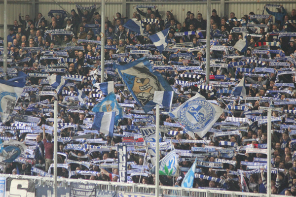 Groß der Jubel bei Blau-Weiß nach dem Einzug ins Pokal-Viertelfinale