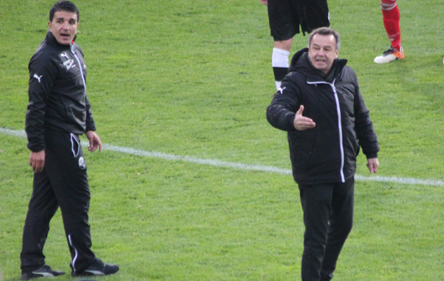 Kenan Kocak (li.) und Otmar Schork hoffen auf Auswärtspunkte am Sonntag in Heidenheim