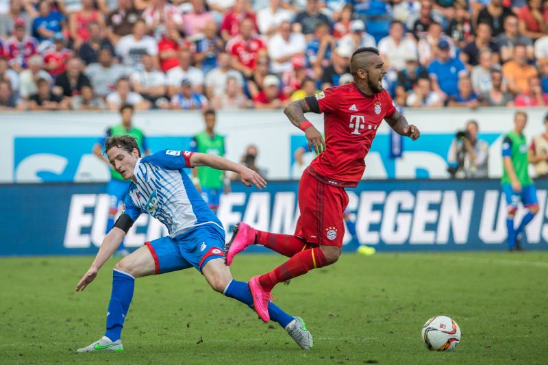 Spannende Zweikämpfe sind im Mittelfeld, wie hier zwischen Rudy (li.) und Vidal, zu erwarten.