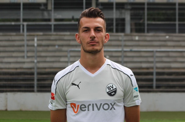 Leart Paqarada hat seinen Vertrag in Sandhausen bis 2020 verlängert