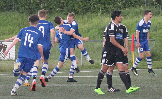 So möchten die A-Junioren der SG Rohrbach/Sinsheim auch in Dielheim jubeln