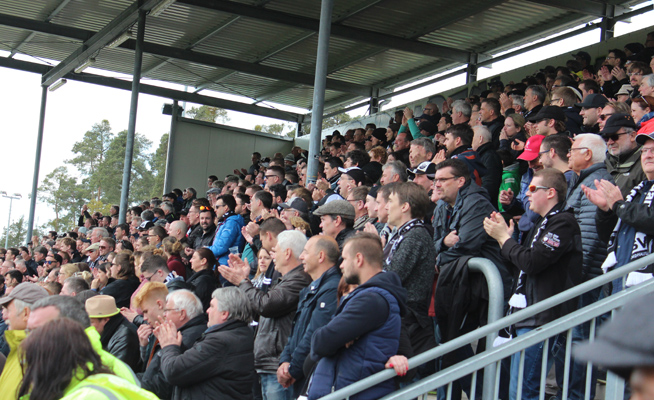 Die Fans am Hardtwald müssen bis zum Schluß noch um den KJlassenerhalt zittern