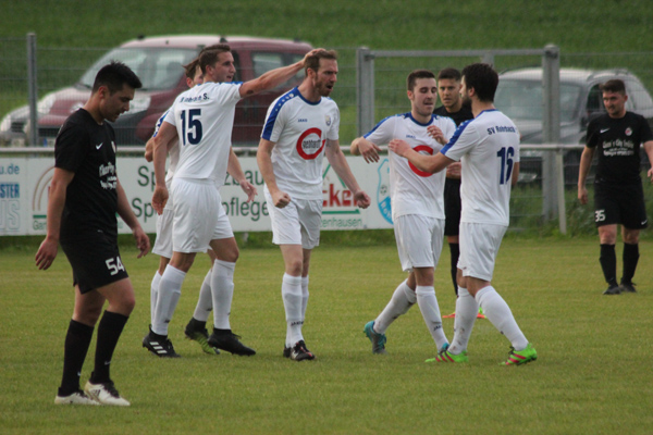 Jubel beim Tabellenführer