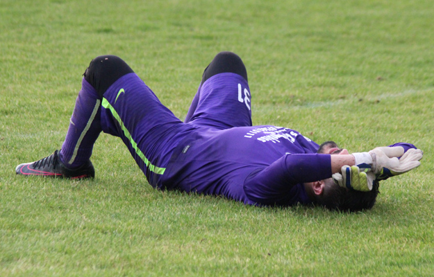 Eppingens Torwart Sahan ist bedient