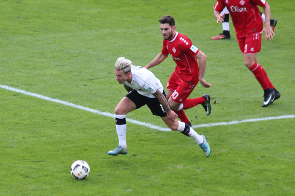 Ähnlich wie im Hinspiel dürfte auch die Partie in Würzburg von vielen hartumkämpften Zweikämpfen geprägt sein