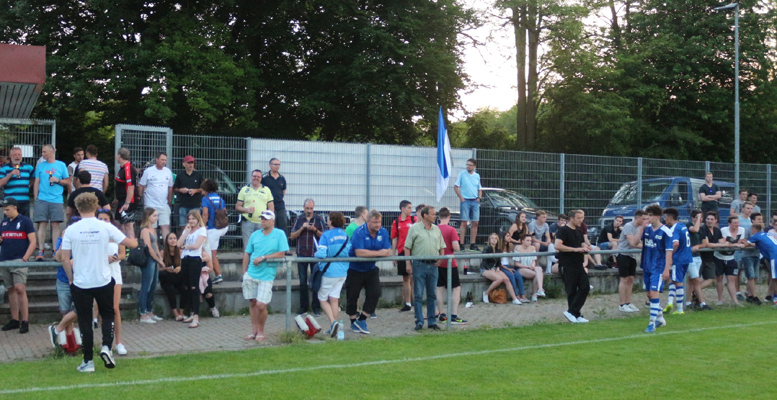 Große Zuschauerinteresse beim Nichtabstiegsduell in Dielheim