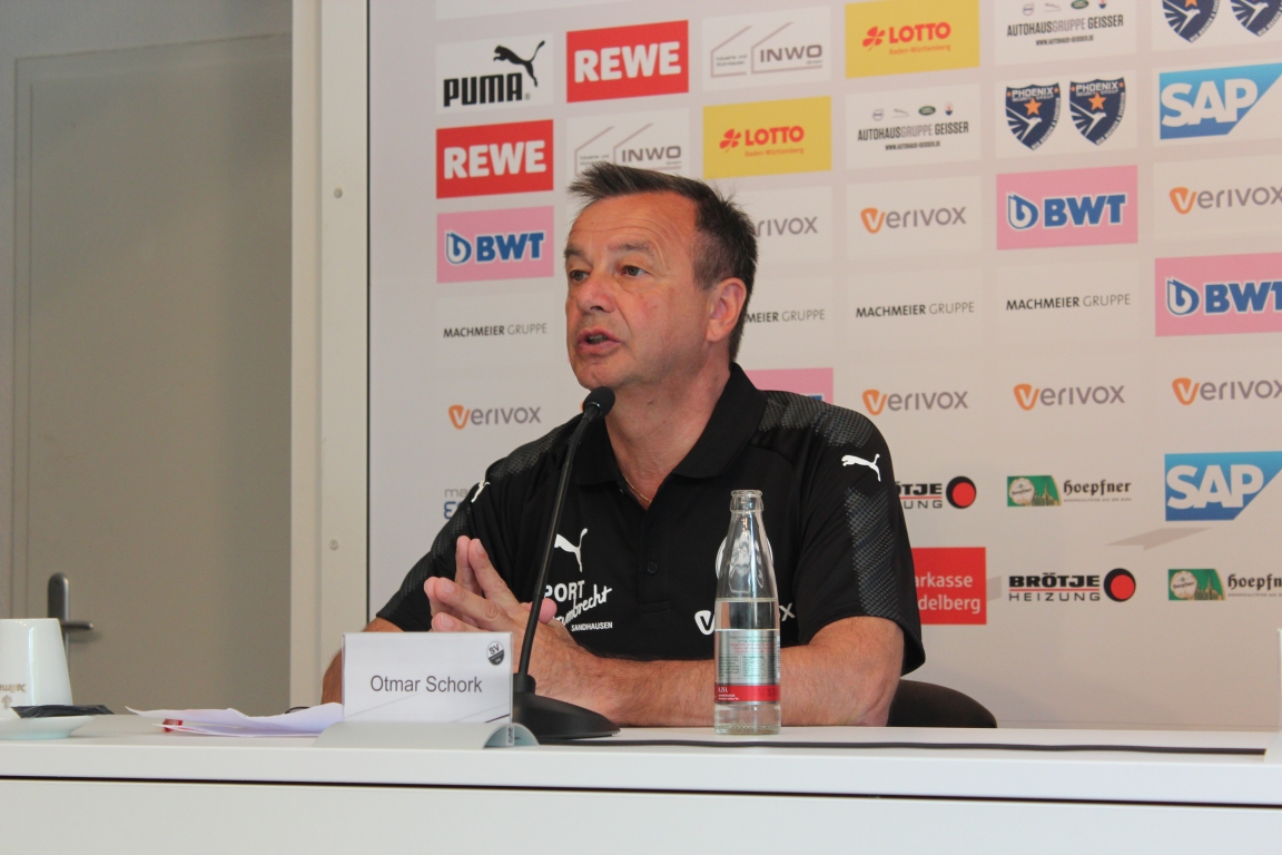 Otmar Schork blickt zuversichtlich auf die sechste Zweitligasaison seines SVS