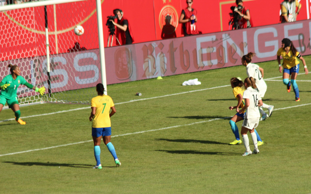 Die deutsche Führung durch Linda Dallmann