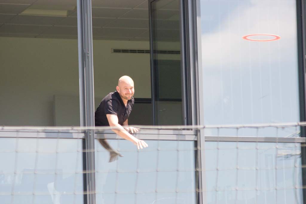 Rosen visiert sein Ziel und wirft in Richtung Nagelsmann ...