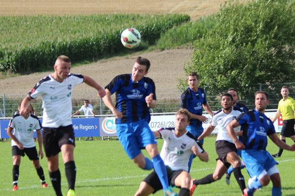 Packende Strafraumszene