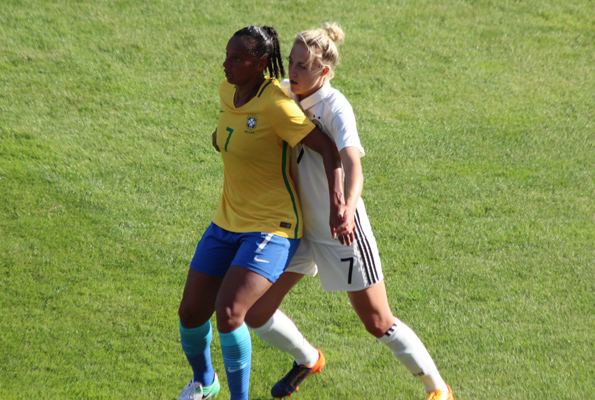 Einer von vielen Zweikämpfen