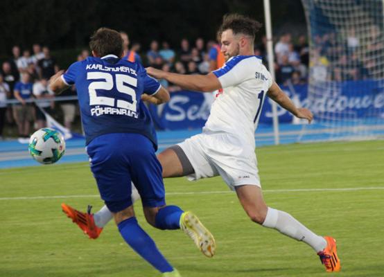Außenseiter Rohrbach konnte dem großen Favorit KSC kein (Pokal-)Bein stellen