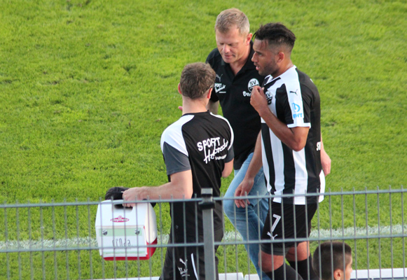 Wooten muss verletzungsbedingt vom Spielfeld