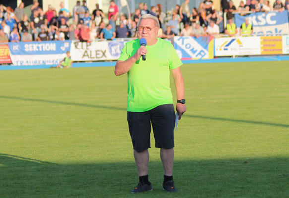 Stadionsprecher Horst Heinlein