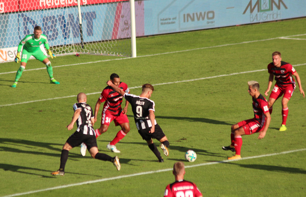 Lukas Höler vergibt in aussichtsreicher Position