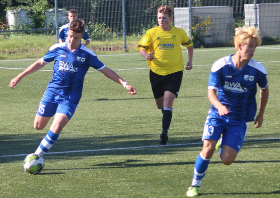 Tim Allgeier am Ball