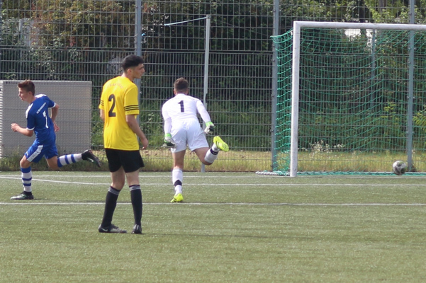 Treffer zum 2:3 durch Joscha Rupp