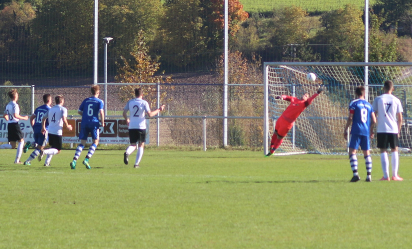 Die Führung für die SG Rohrbach/Sinsheim per Freistoß von Joscha Rupp