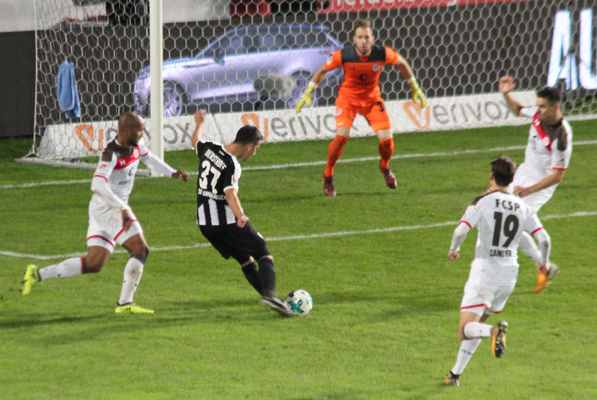 Derstroff vergibt hier in aussichtsreicher Position