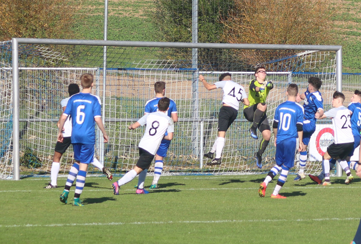 Dichtes Strafraumgedränge