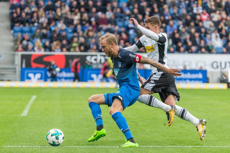 Kevin Vogt behauptet den Ball