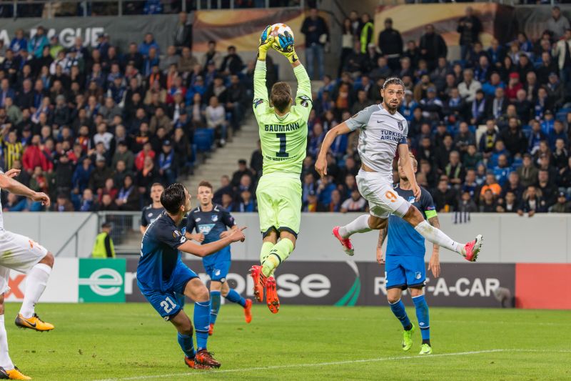 Baumann fängt sicher