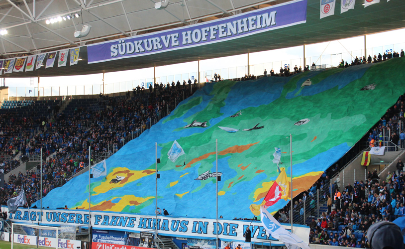Fan-Choreo beim Hinspiel
