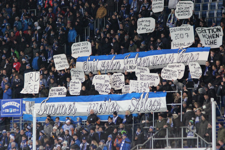 Südkurven-Jubiläums-Choreo vor Spielbeginn