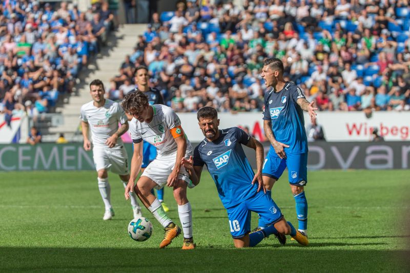 Zweikampf vom 1:0-Hinspielerfolg der TSG