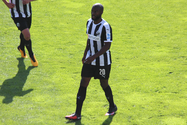 Vunguidica hatte zwei gute Tormöglichkeiten, scheiterte jedoch jeweils am Torhüter