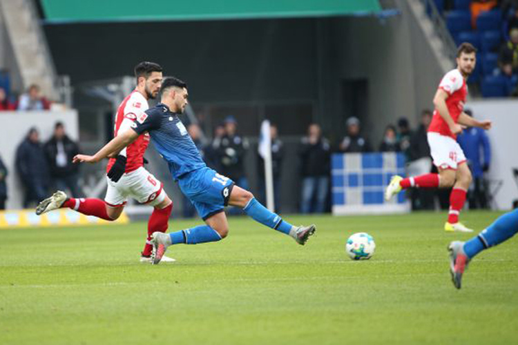 Nadien Amiri in Aktion