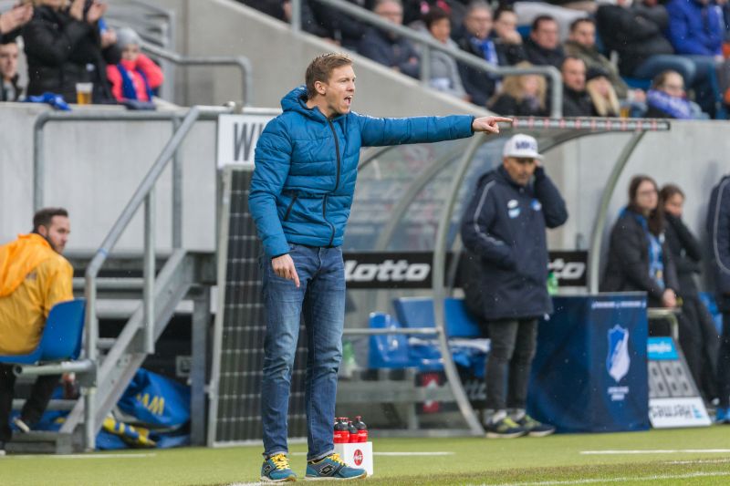TSG-Trainer Julian Nagelsmann gibt Anweisungen