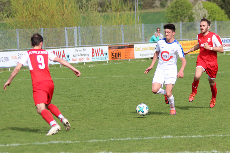 Matteo Francesca (Mitte) in Aktion