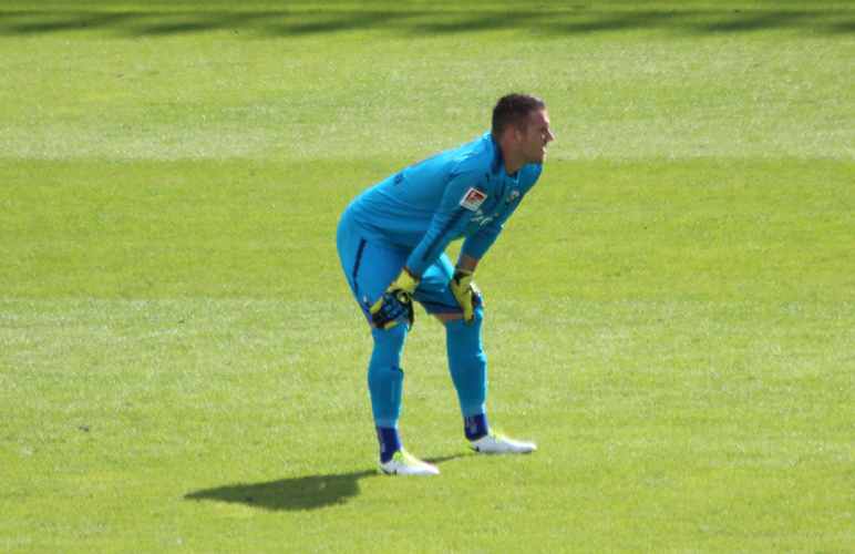 SVS-Keeper Schuhen bekam in Heidenheim wenig zu tun, musste aber am Ende zwei mal hinter sich greifen