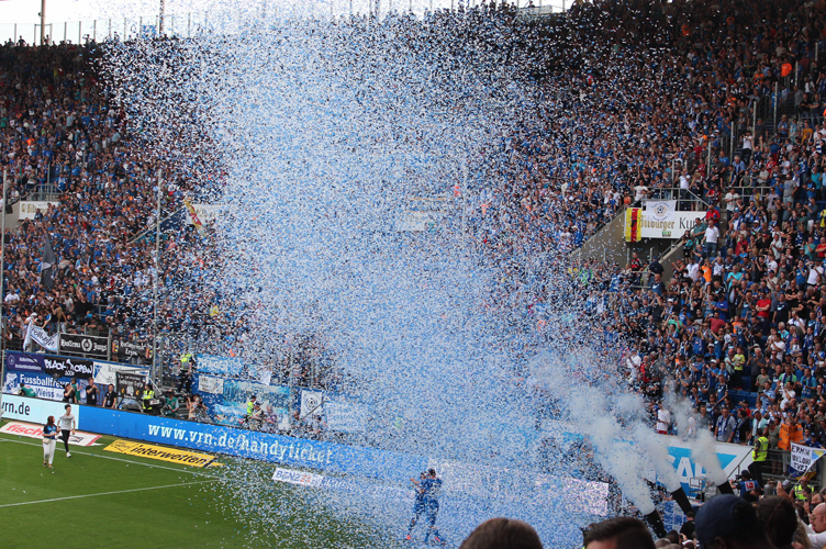 Blau-Weißer Konfetti-Regen