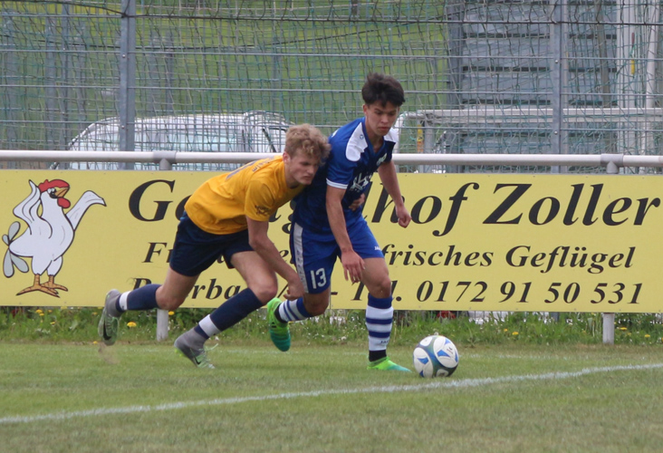 Jan-Gabriel Dewald (re.) setzt sich durch