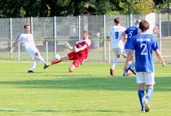Simon Dowalil (li.) erzielt das 3:0