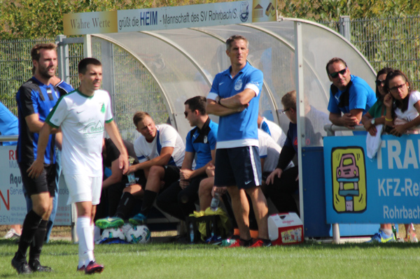 Ein zufriedener SV-Coach Joachim Heger