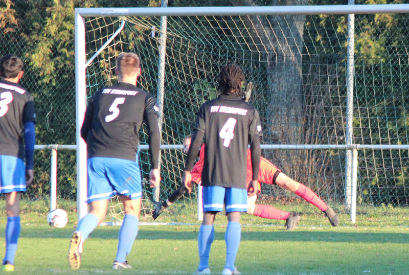 2:2-Ausgleich durch einen von Karolus verwandelten Elfmeter