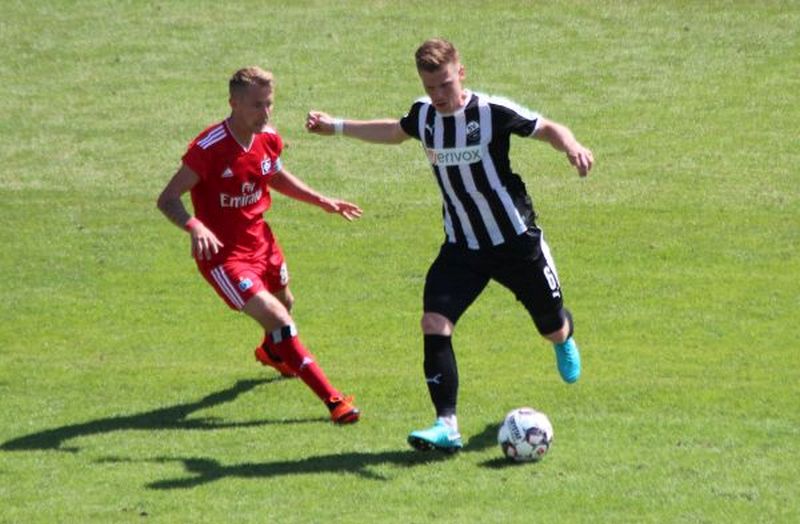 Denis Linsmayer ist in Bielefeld Gelb-Gesperrt