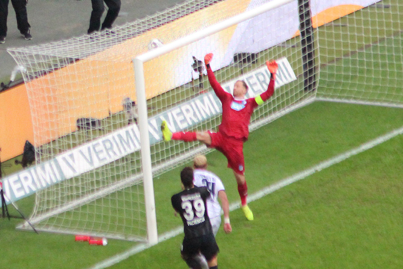 Frankfurter Siegtreffer durch Paciencia