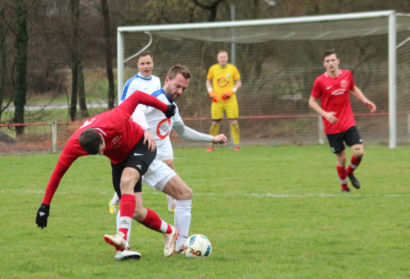 Dowalil im Zweikampf