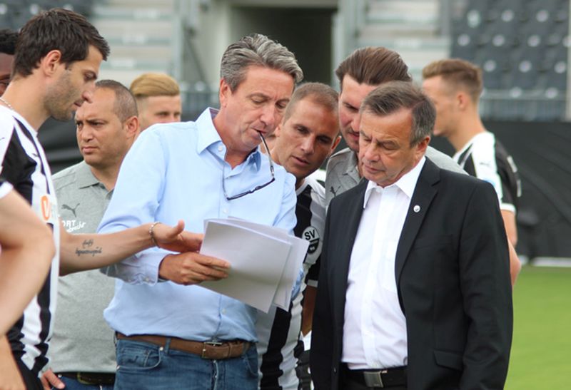 Machmeier (li.) und Schork stehen weiter zu Trainer Koschinat