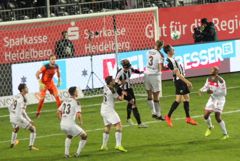 Spielszene SVS - St. Pauli