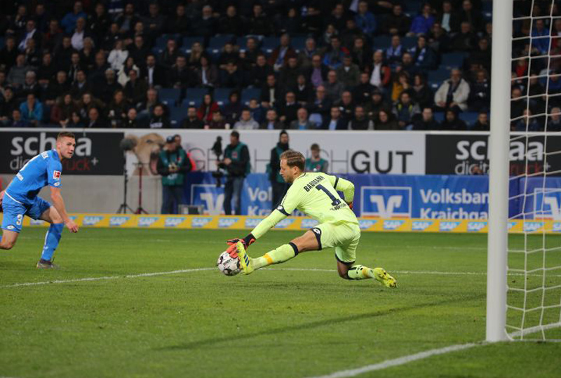 Baumann rettet gegen Bailey